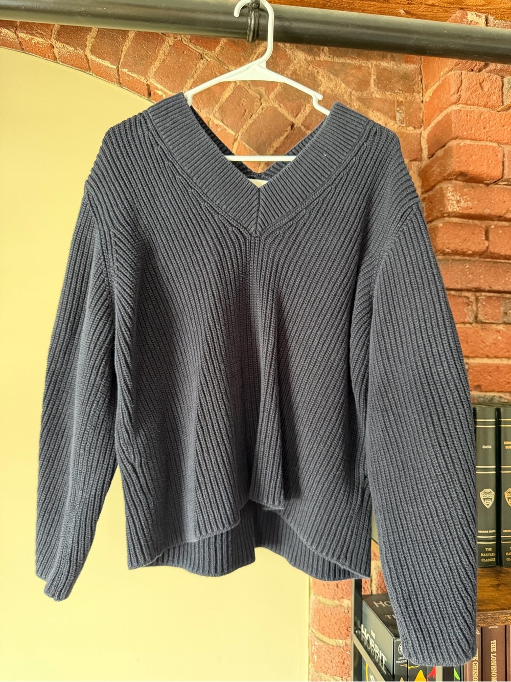 H&M Women's Ribbed V-Neck Sweater in Navy Blue